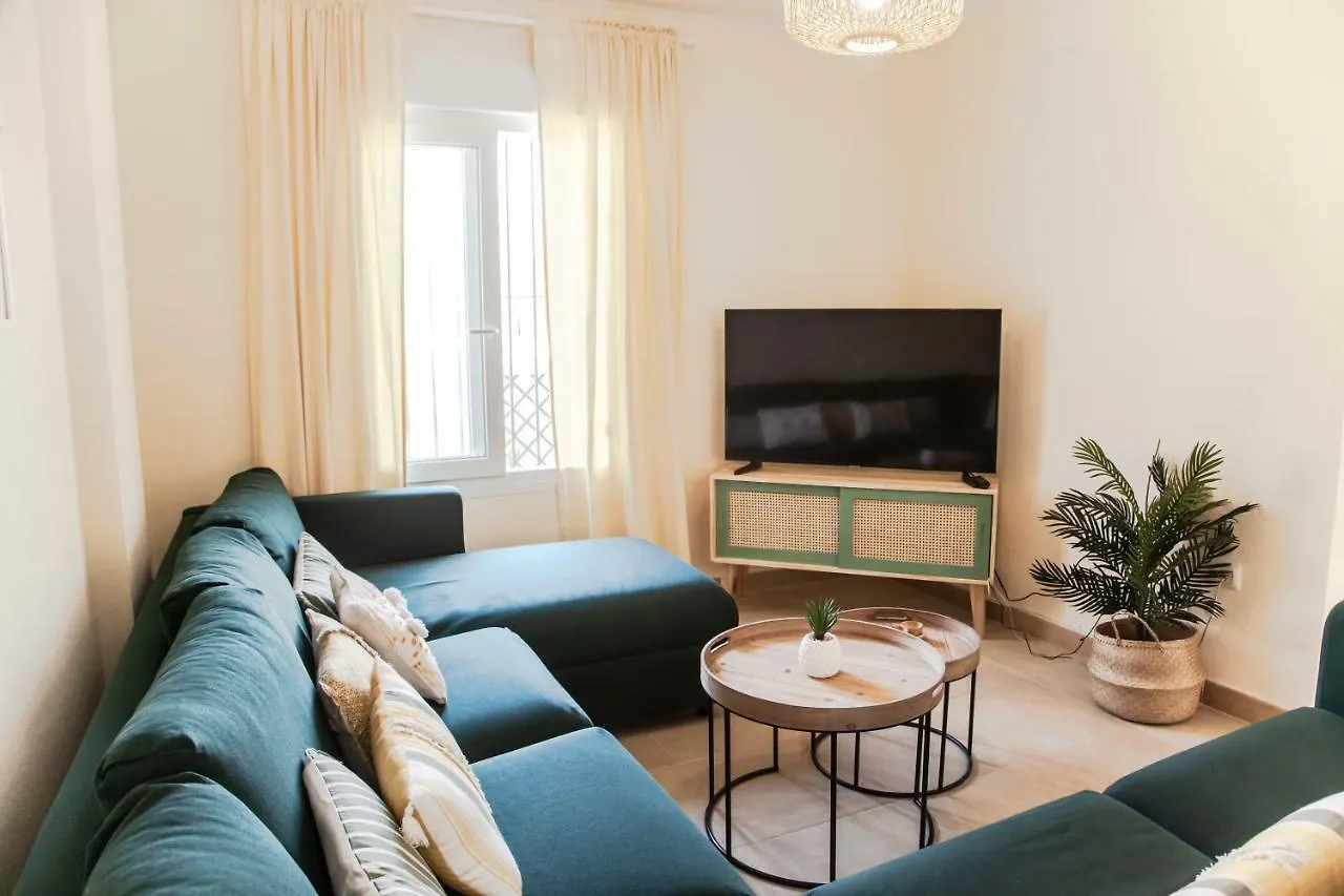 Akutuna - Casa Familiar Con Piscina , Garaje & Pista De Padel Zahara de los Atunes