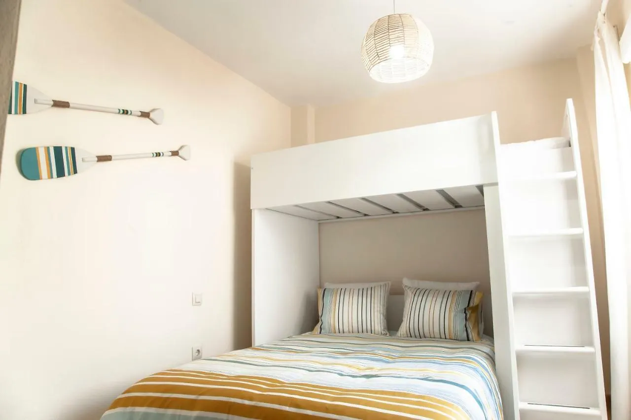 Holiday home Akutuna - Casa Familiar Con Piscina , Garaje & Pista De Padel Zahara de los Atunes