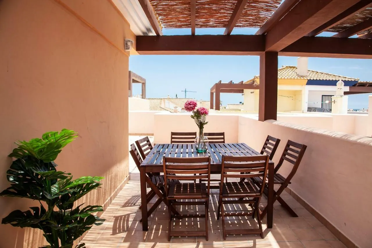 Akutuna - Casa Familiar Con Piscina , Garaje & Pista De Padel Zahara de los Atunes
